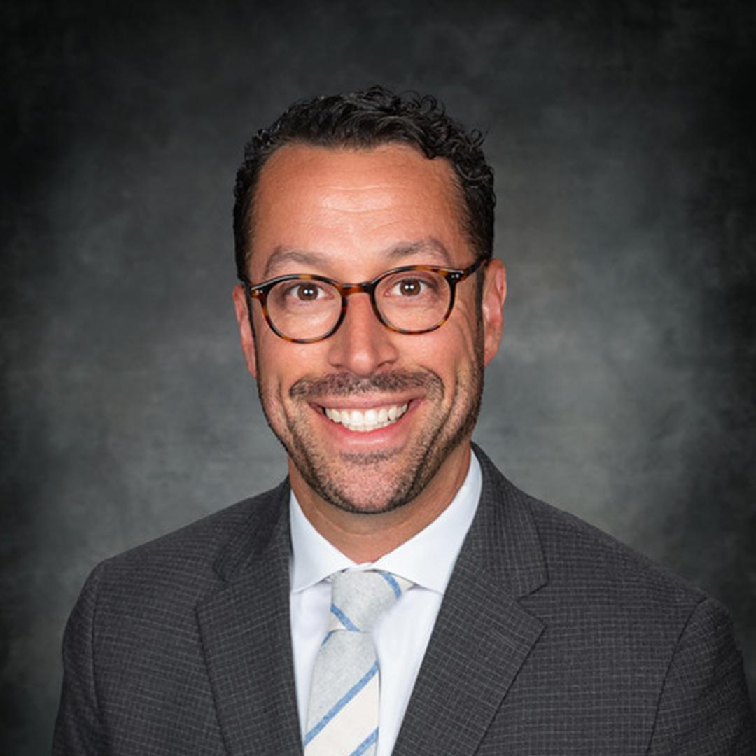 Dan Miller headshot