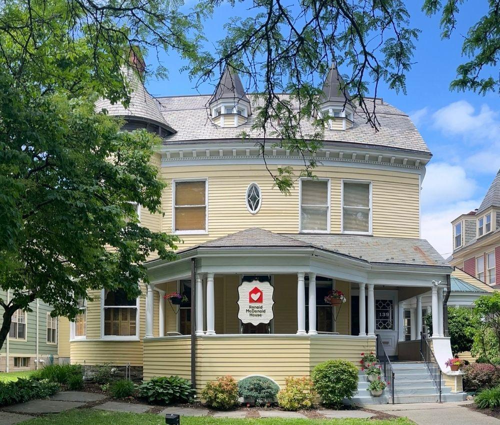Picture of front porch at Ronald McDonald House in Albany