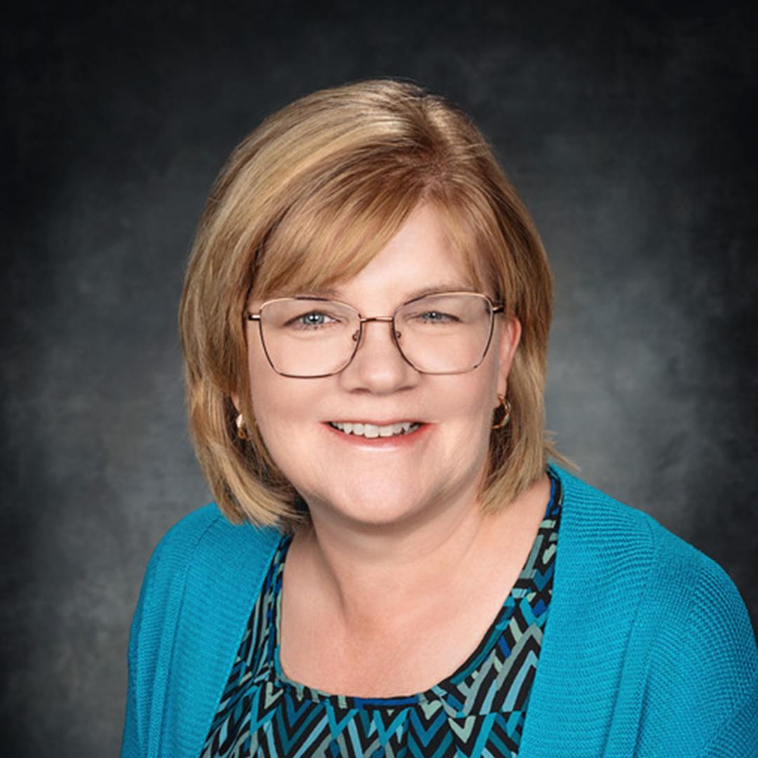 Lori Emery headshot